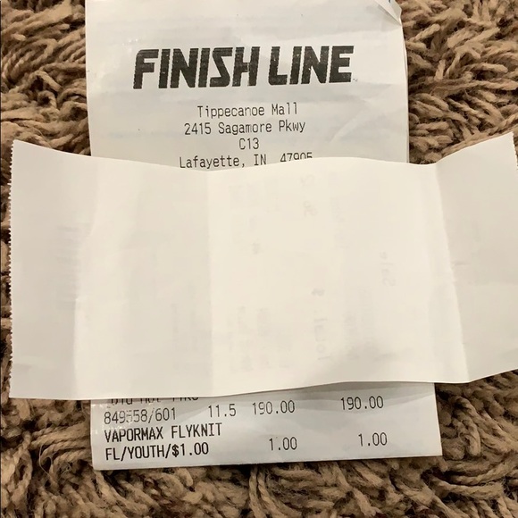 Men’s Nike Vapormax Flynit Shoes - Picture 7 of 7